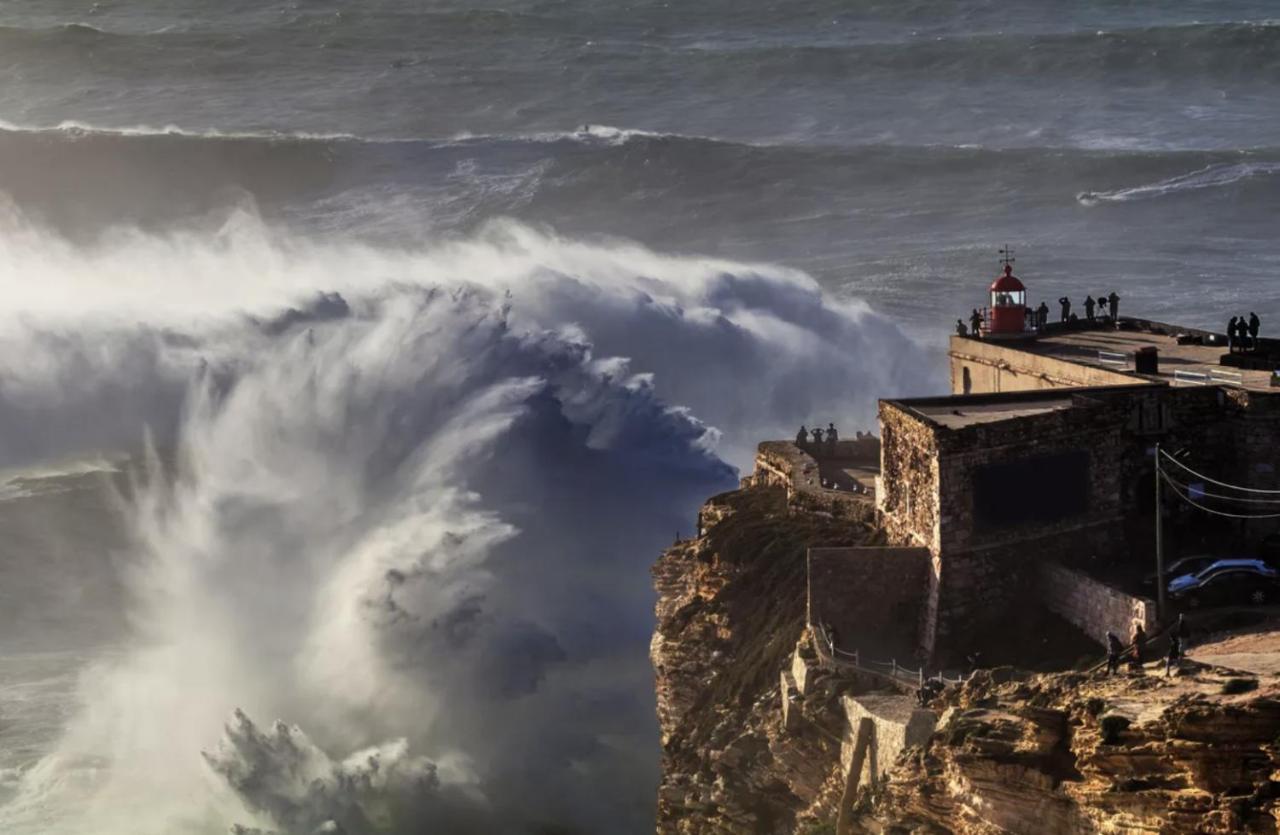 Casa Na Onda Liberdade Appartement Nazaré Buitenkant foto